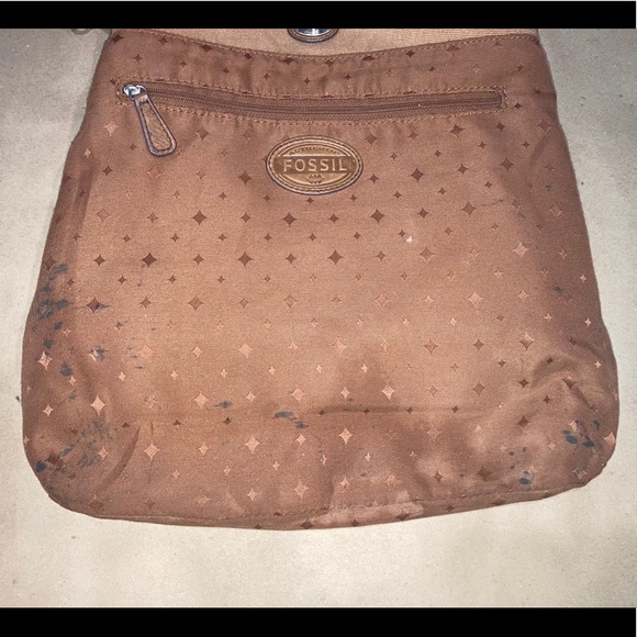 Large brown fossil crossbody. - Picture 5 of 6